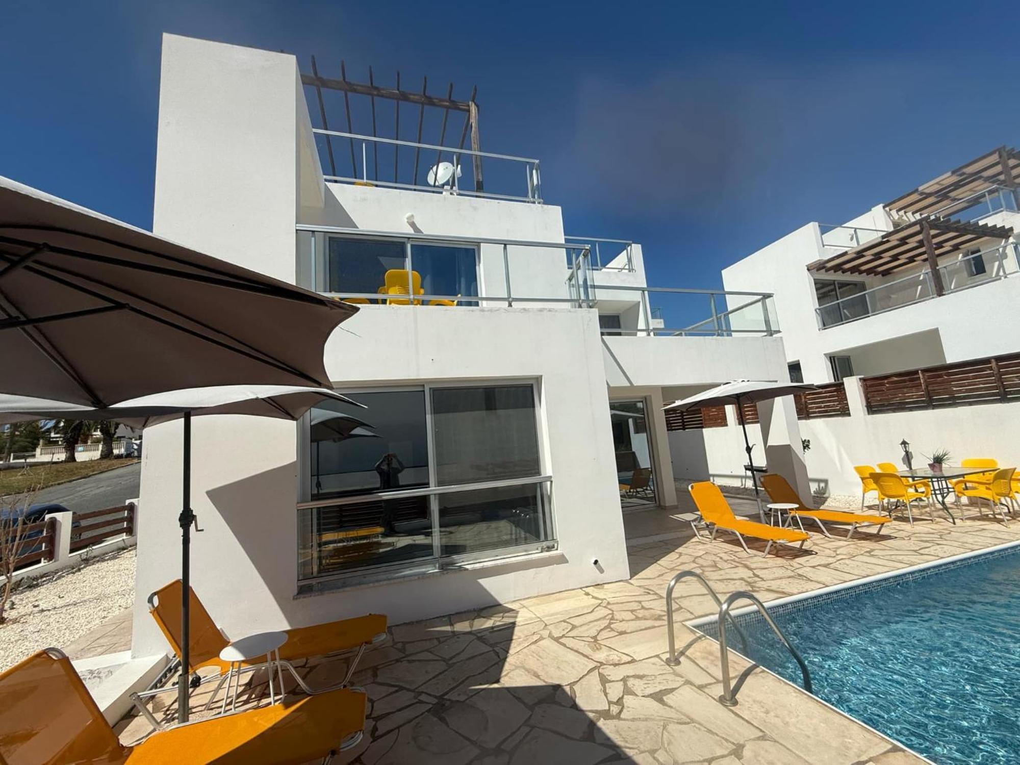 Villa Mulberry Retreat 0,5Km From Everything Coral Bay Eksteriør billede